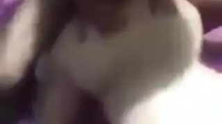 فتاة مصرية تحب أن تمتلئ بقضيبين صلبين