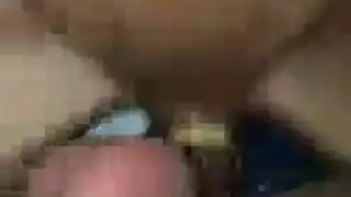 عاهرة المكتب تأخذ عدة أعضاء ذكرية في قاعة الاجتماعات