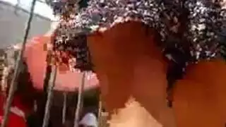 لاتينية جميلة تستمتع بقضيب سميك في جنس قذر بالقبو