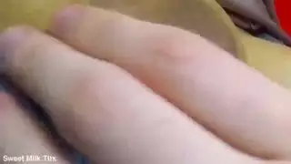 ثديي العروس العربية الجديدة يتم مصهما و ممارسة الجنس بهما بقوة