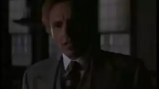 شقراء كبيرة الصدر تجلس على وجه زوجها وتلعق قضيبه بعمق