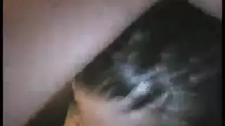 امرأة ملونة مغرية تطلب قضيبًا عملاقًا للضرب المثير