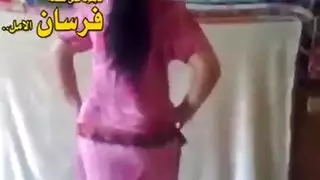جنس عراقي على الشاطئ: حركة إباحية علنية