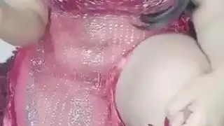 اخو صديقتها عنتيل ولم تكن تعلم ان زبه كبير