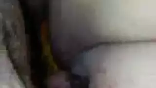 امرأة ممتلئة تتعرض لإيلاج مزدوج في جنس ثلاثي