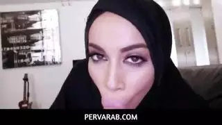 هواة زوجه في سن المراهقة مفلس متجر